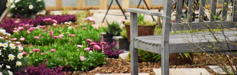 Jarní louka v OC Europark